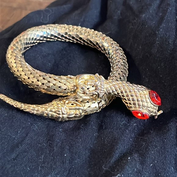 DL AULD VINTAGE SNAKE MESH GOLDTONE BRACELET - Picture 2 of 6